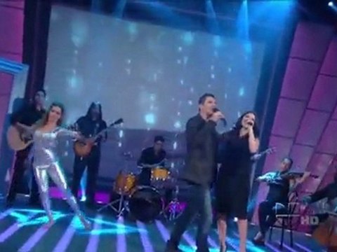 Maite Perroni y Marco di Mauro en SG (HD)