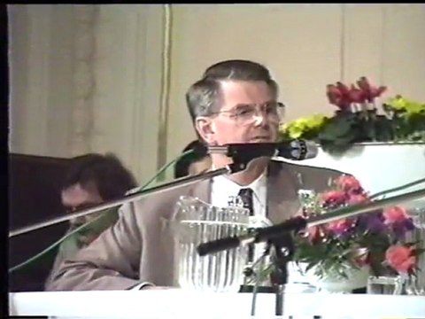 Ahmed deedat (Jésus est-il Dieu ?) -07