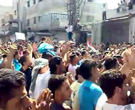 Peaceful Demonstration Against Assad in Albayada , Homs , Syria 2 حمص حي البياضة جمعة الموت ولا المذلة 02-09-2011