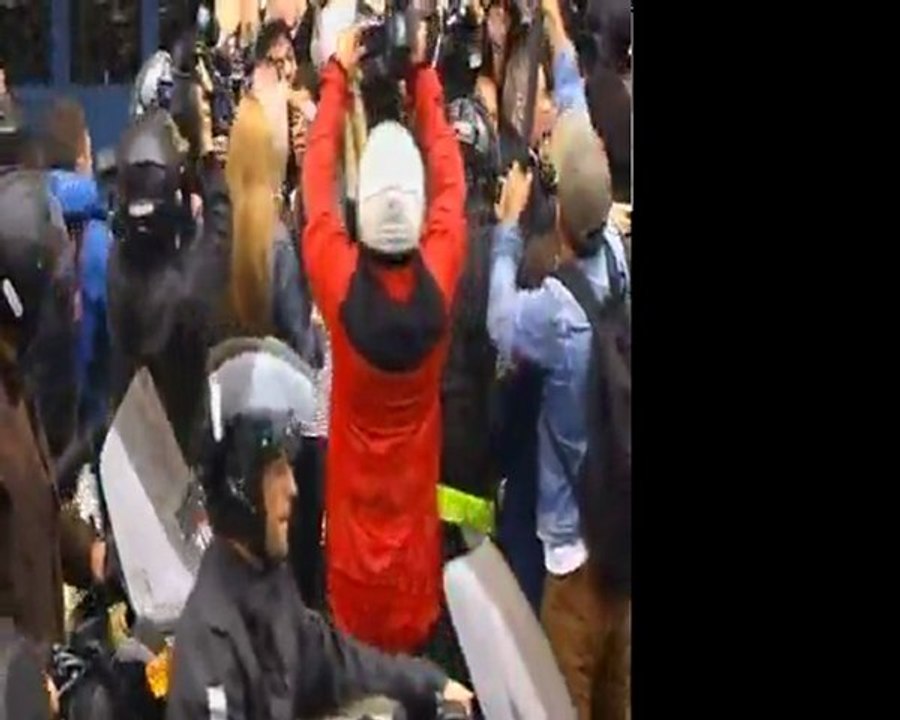 Dominque Strauss-Kahn returns home