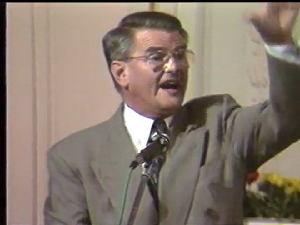 أحمد ديدات هـل عيـســى الـــه ــ الجزء الثاني ــ