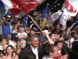 Fin du campus de l'UMP: Fillon et Copé mettent en scène l'unité