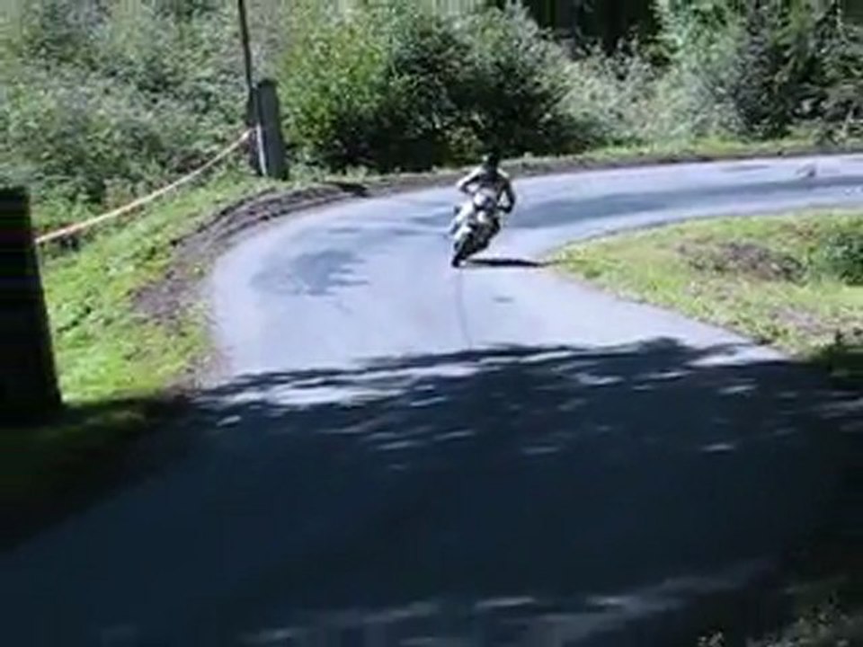 CR 2