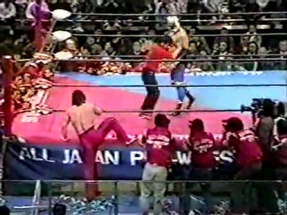 Tiger Mask II Vs. Kuniaki Kobayashi - AJPW 09.03.1985