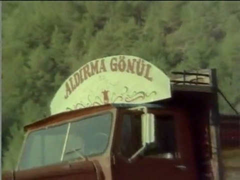 Selvi Boylum Al Yazmalim -1- Türkan Soray- Kadir Inanir