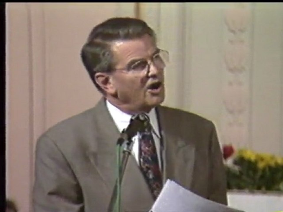 أحمد ديدات هـل عيـســى الـــه ــ الجزء الثامن ــ