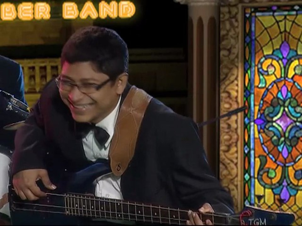 Comedy Show Jay Hind! Indian Railways vs Air India hilarious video