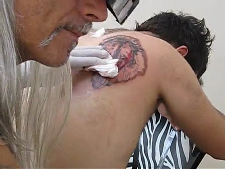 Dövme Yapanlar istanbul dövmeci salonu