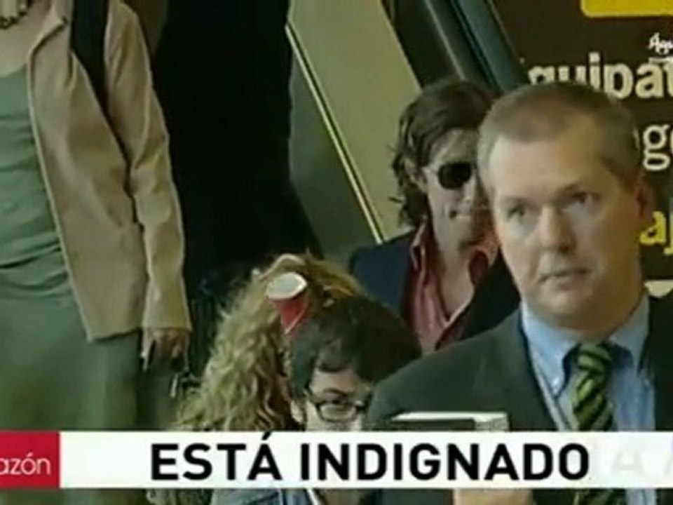 Entrevista a Nicolas Vallejo-Najera. TV española habla sobre el lanzamiento de Me Gustas Tanto, sencillo de Paulina Rubio.