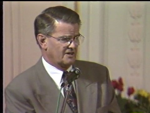 Ahmed Deedat ( Is Jesus God ?) -01