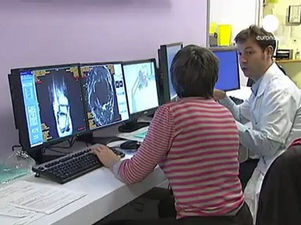 Le procès de Jacques Chirac continuera sans lui