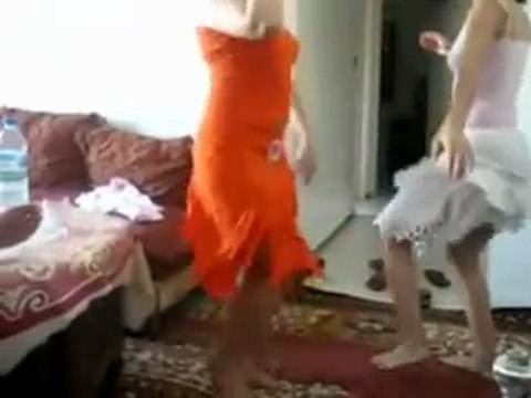 GAHZAL Hazaro phol Aise the agr khilte to acha tha Tumhi ko ham ne chaha tha Tumhi milte to acha tha koi Aa kr hamen phoche tumen kase bhlay Ka Hota Hai Ye Khumar Sheeshay Ka, Bun Sanwar K Harjai Aaj Ghar Say Nikla Hai, Jany Kon Hota Hai Phir Shikar Shees