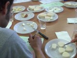 Dégustation de fromages à la Chambre d'Agriculture de l'Aude pour décerner le précieux label 