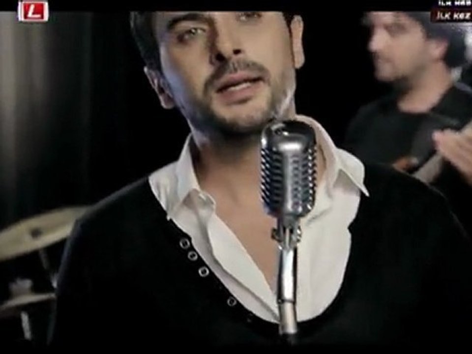 Gökhan Tepe - Yalan Olur 2011 | 480p - www.onlyklip.org