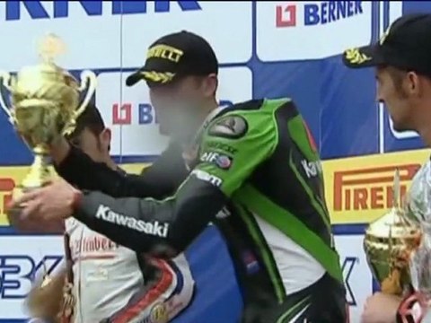 Superbike - Melandri scavalca Biaggi