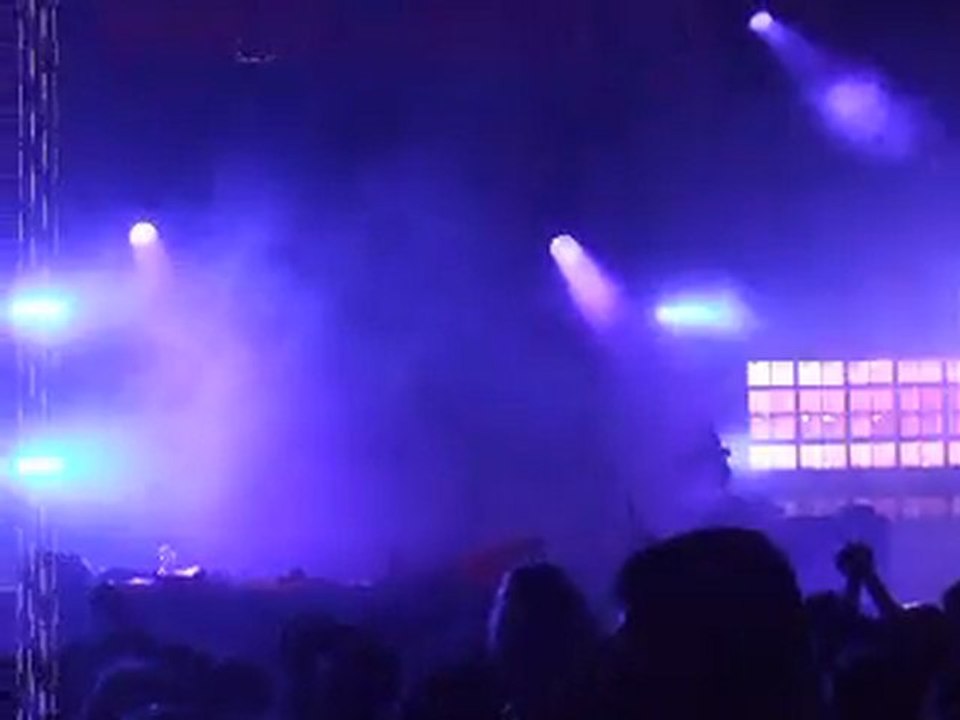 MAX TUNDRA Bestival 2011