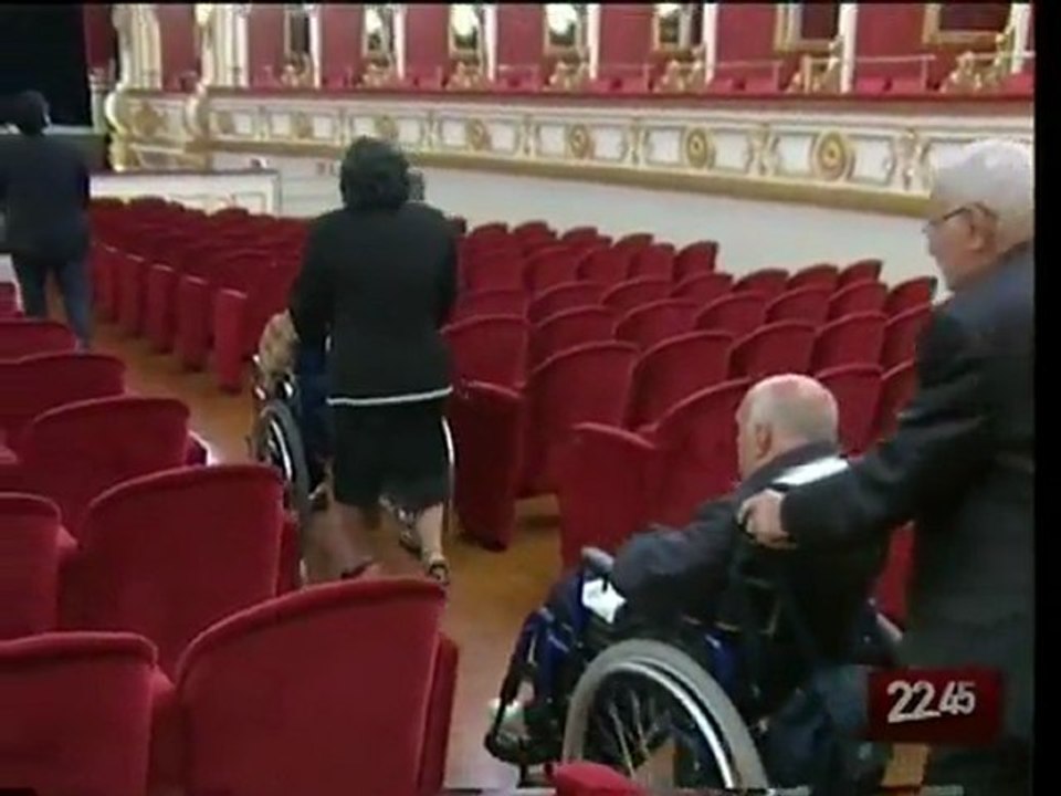 TG 07.04.10 Il teatro Petruzzelli apre le porte ai disabili