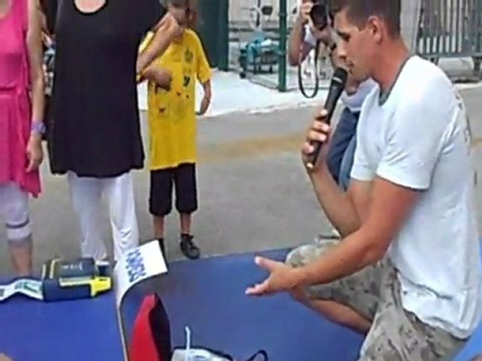 initiation à l'utilisation d'un défibrillateur