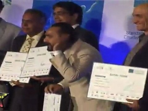 John Abraham,Milind Soman & Milind Soman Unveils Ninth Mumbai Marathon 2011 Registration