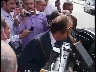 Napoli - Ricatto al premier, Lavitola tornerà in Italia