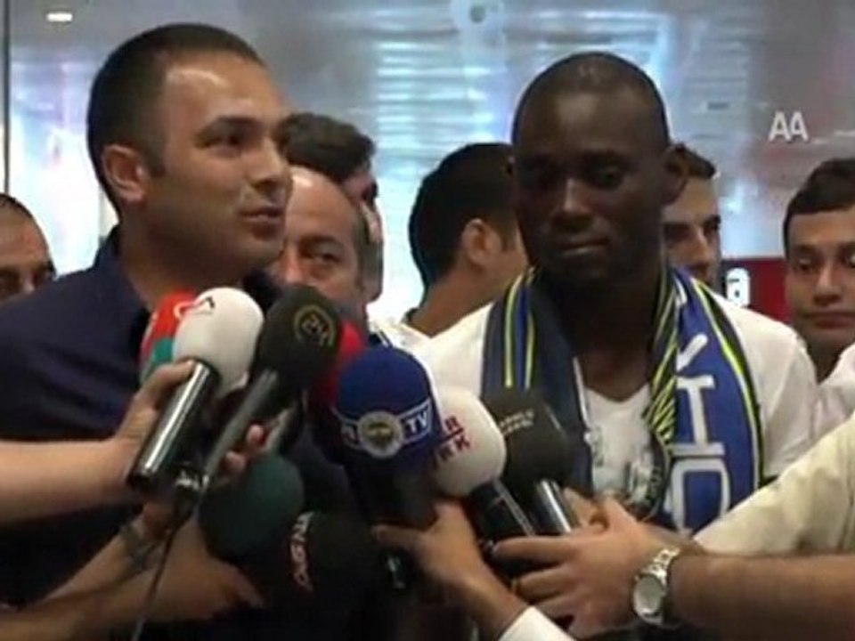 Bienvenu İstanbul'a geldi