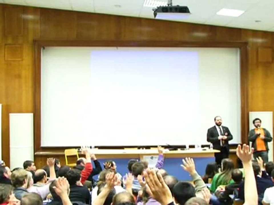 Ubuntu Party 10.10 Toulouse - Improvisation à quatre mains sur l'actualité d'Internet par Benjamin Bayart et Jérémie Zimmermann