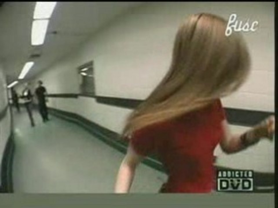Avril Lavigne flash
