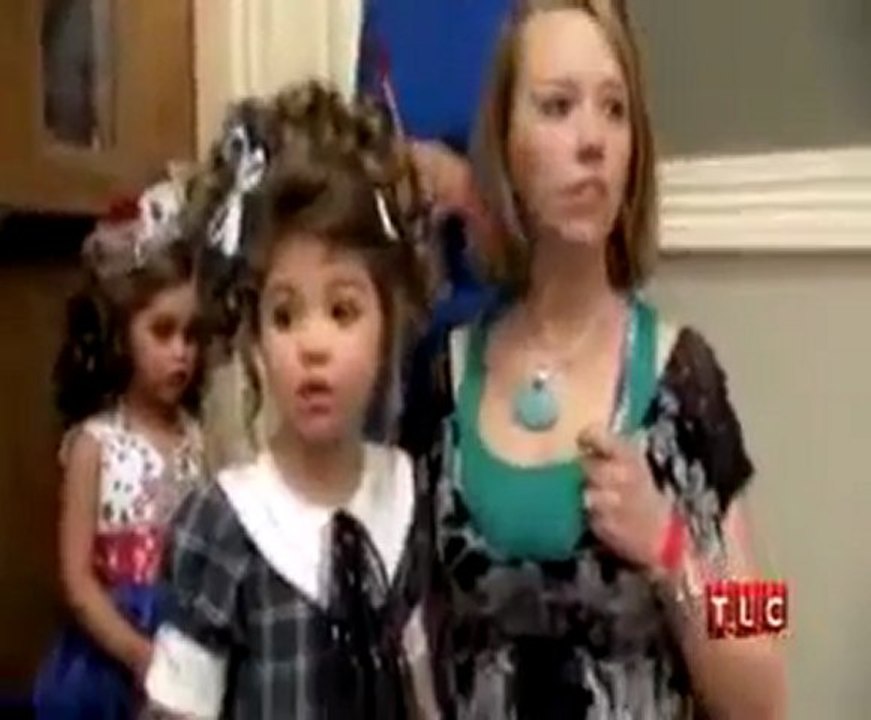 Toddlers and Tiaras 3 Year Old Dressed As Prostitute
