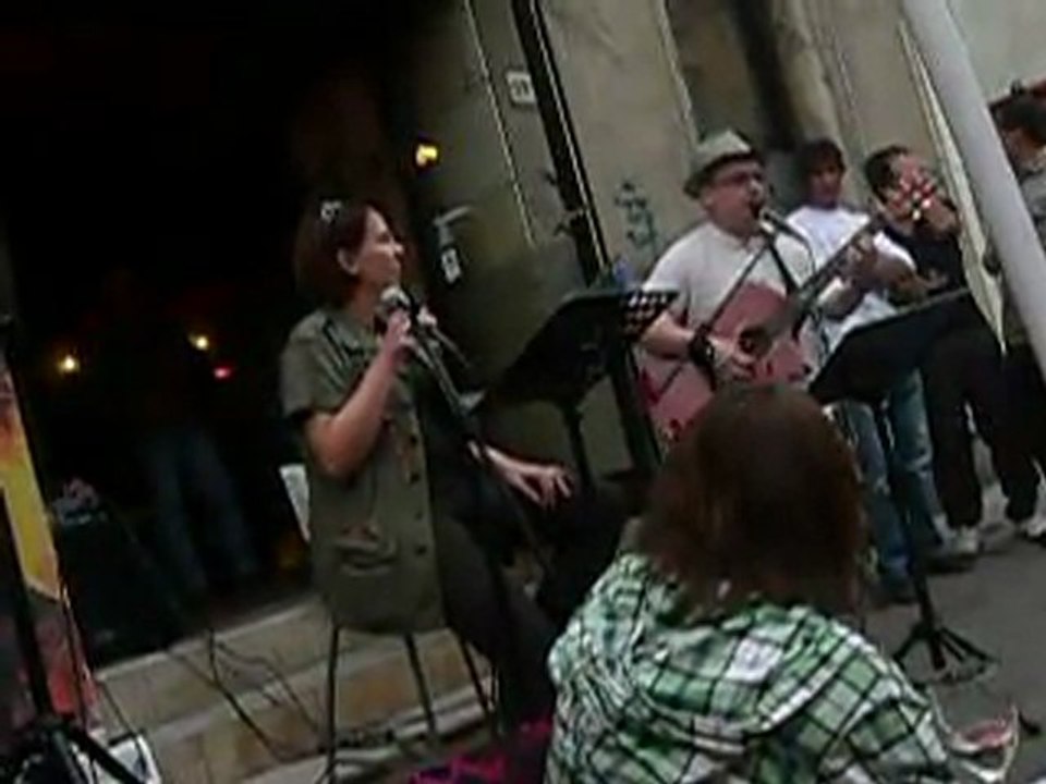 Scène ouverte aux voisins du Bar B'Arts Septembre 2011!