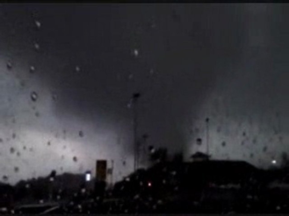 Terrifying Video of Tornado Crossing New York Thruway