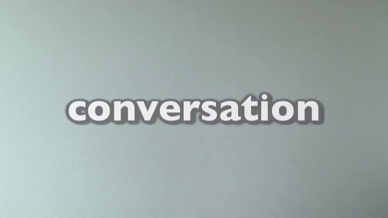 Apprendre la langue des signes LSF : conversation bonjour, ça va ?  tu fais quoi cet après-midi ? je travaille au bureau mdd tv