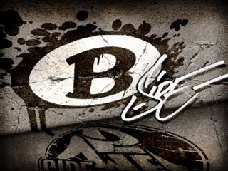 Scylla   ( trois petits points )  LOUUUUUUURD