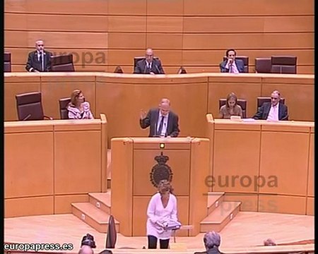 Rojo interrumpe la intervención de ERC en catalán