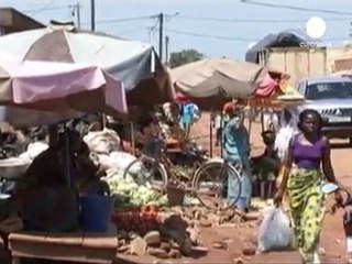 Las últimas informaciones ponen a Gadafi rumbo a...