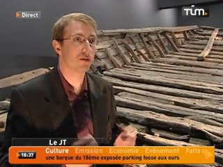 Une barque du 18ème siècle exposée dans un parking (Lyon)