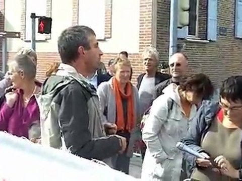 Les demandeurs d'asile manifestent devant la Préfecture