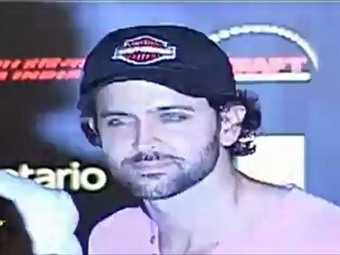 Hot Diya Mirza & Hrithik Roshan At IIFA Awards 2011Nominations Announcement