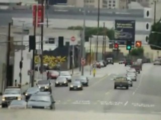 Seul face à la ville (Ligne à haute tension - Attaque de chien)