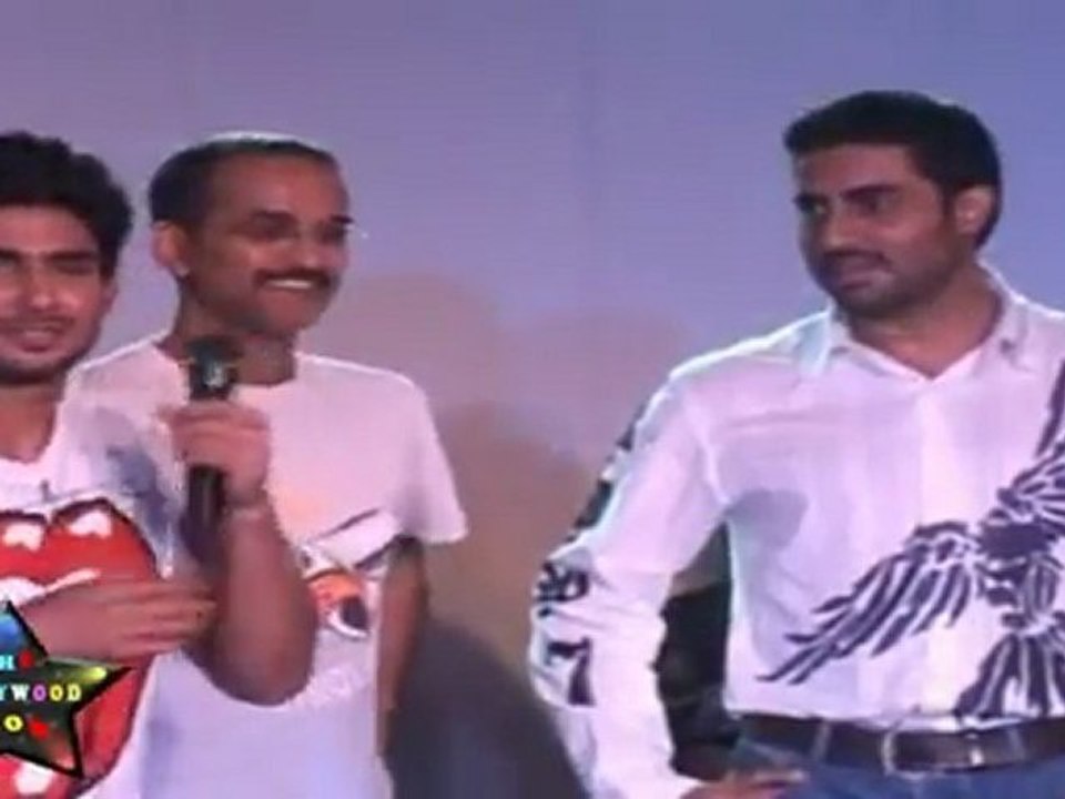 Abhishek Bachchan Promotes "Dum Maaro Dum" Getting Sexy Babes Tattoo