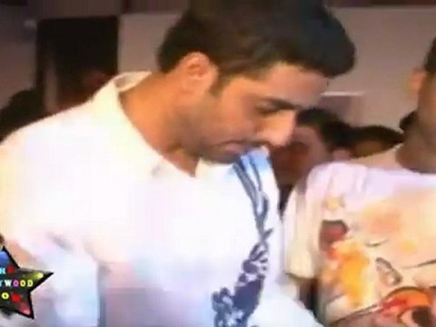 Abhishek & Rohan Promotes Dum Maaro Dum With Sexy Babes