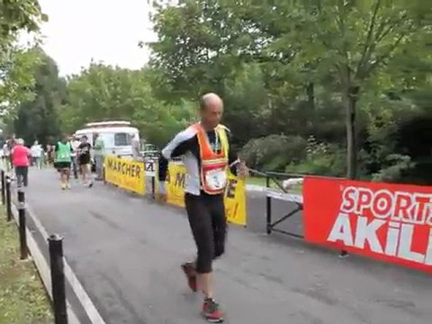 Des images des 24 Heures (marche) à Saint Thibault des Vignes (77)