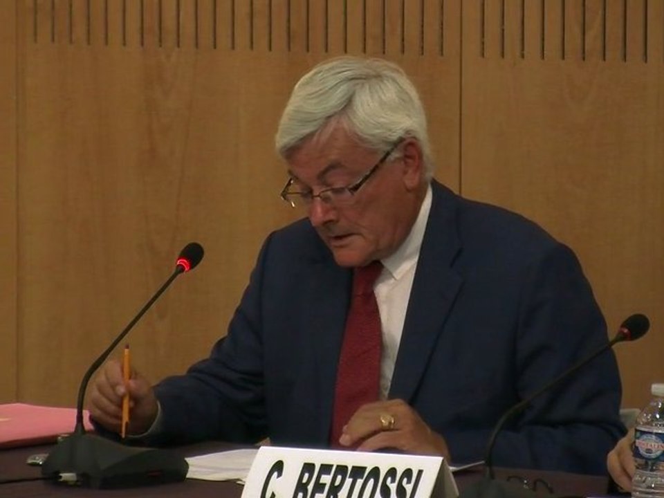 Asile et politiques d'immigration en France - Intervention d'Etienne Pinte