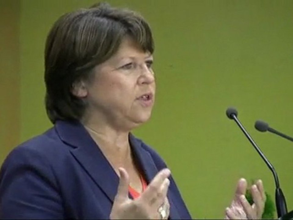 Martin Aubry réunion publique salle des provinces le 2_09_2011 Amiens
