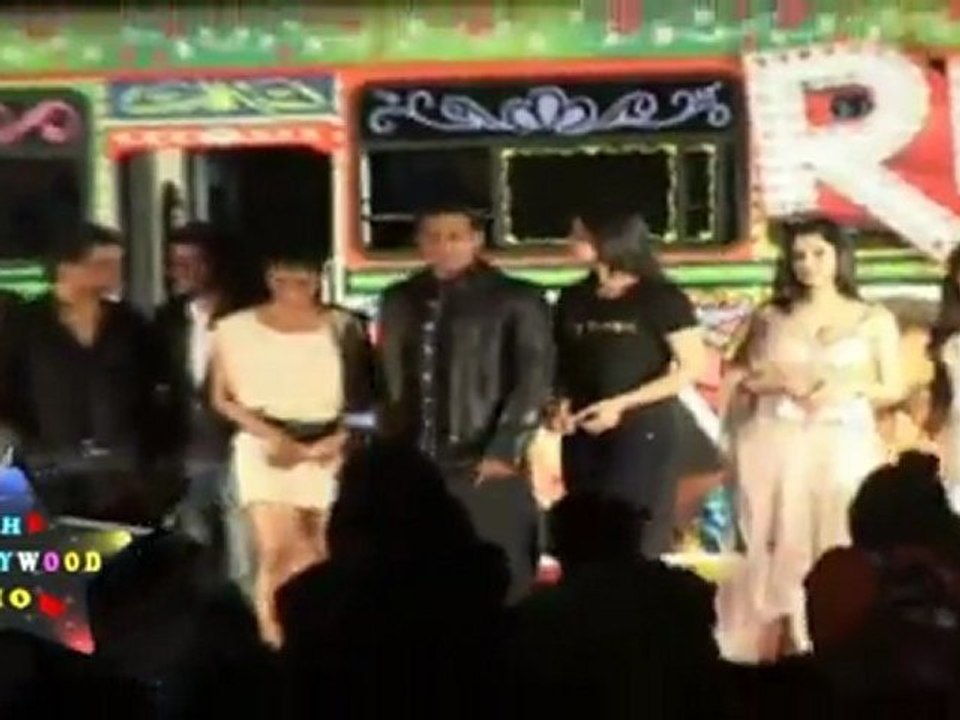 Salman Khan Distributes The Audio CD's Of Ready At Music Release