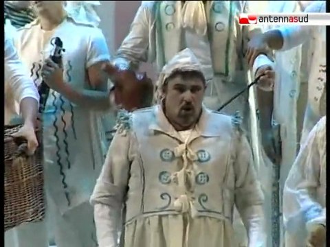 TG 25.09.10 Il Barbiere di Siviglia, grande successo al Petruzzelli