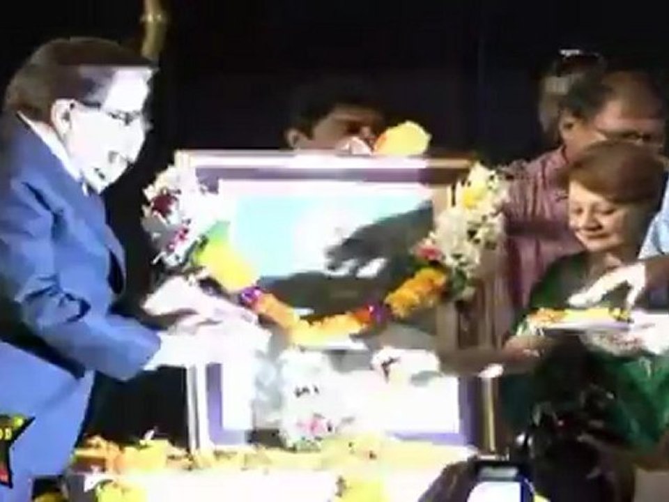The Dashing Dharmendra Lighting God's Lamp At Dadasaheb Phalke Award 2011