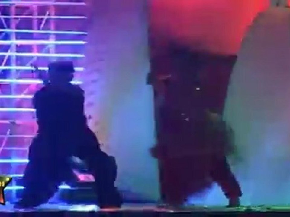 Floor Shaking Performance On Naak Mukka At An Event By Sexy Babes