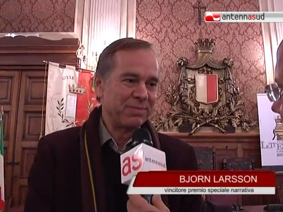 TG 21.12.10 Premio letterario "Pinuccio Tatarella", Nigro intervista Larsson