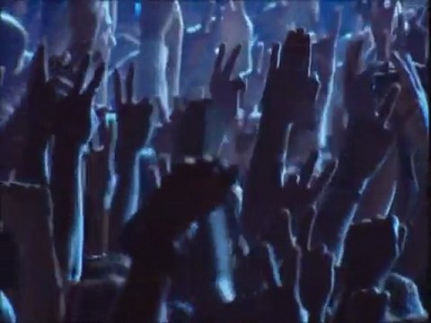 Grup Yorum - Çav Bella (25. Yıl Konseri BJK İnönü Stadyumu )