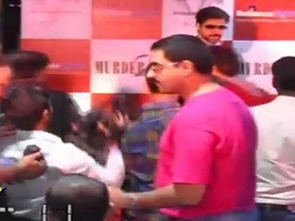 EMRAN HASHMI TALKING" ABOUT MURDER 2"